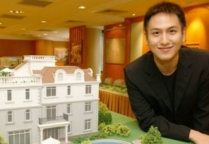 发财的运势面相特点之一---------额高饱满，鼻型好